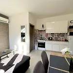 Cosy Old Town Апартаменты *
