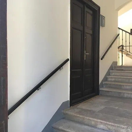 Cosy Old Town דירה פולה