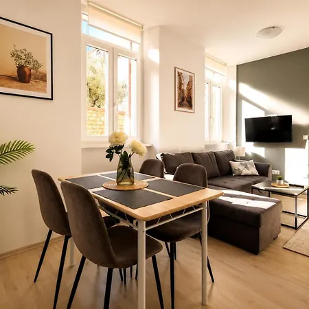 Cosy Old Town Apartament