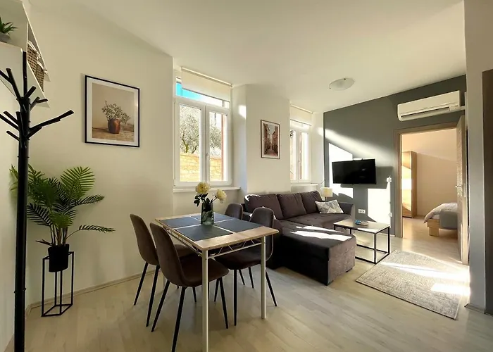 Cosy Old Town Apartman